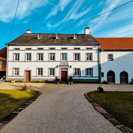 B&B Gutshaus De La Fontaine Feilsdorf Esterno foto