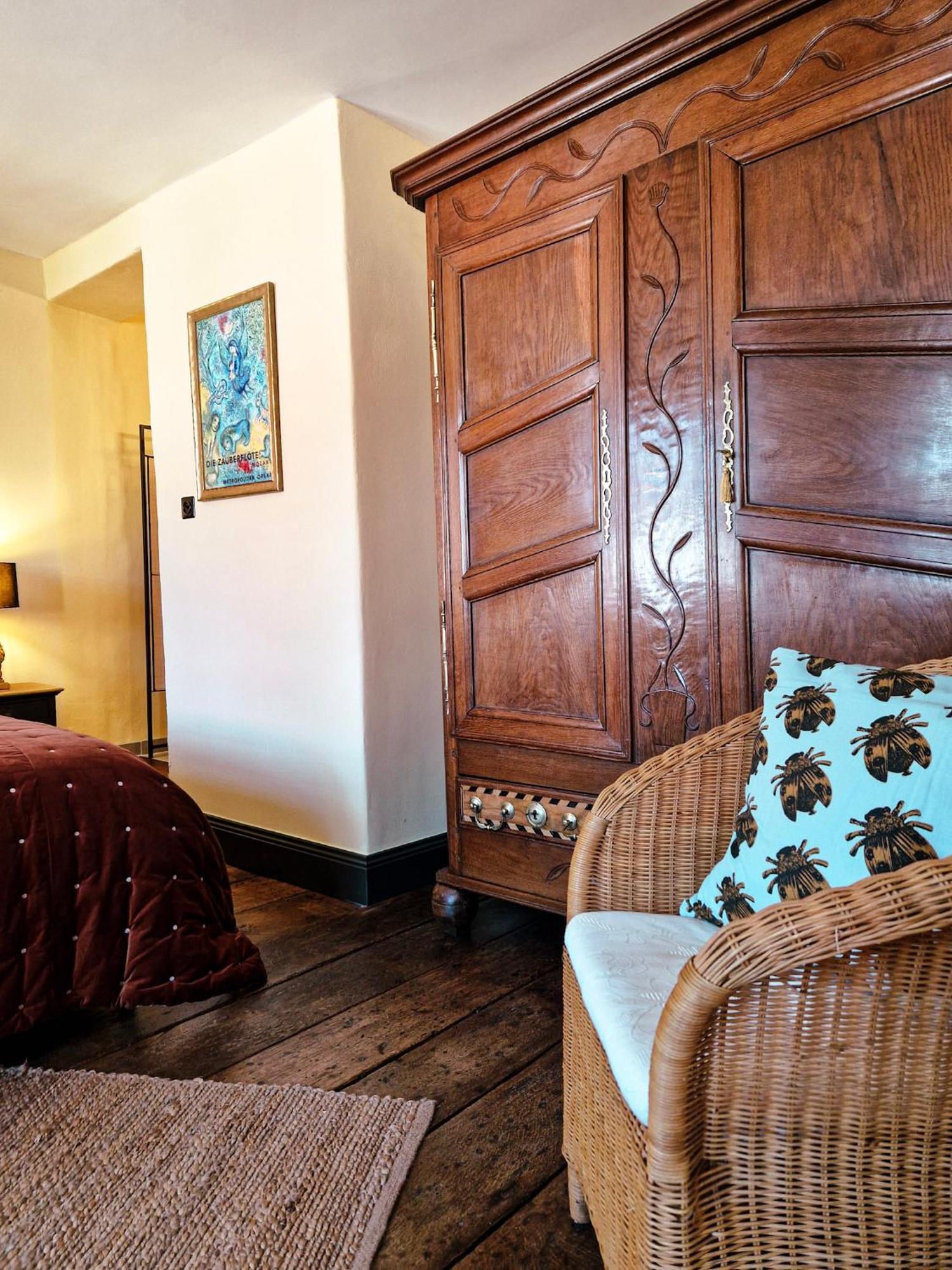 B&B Gutshaus De La Fontaine Feilsdorf Esterno foto